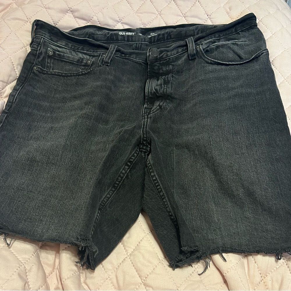 Old Navy Faded Black Jean Shorts Distressed Style - Picture 5 of 11
